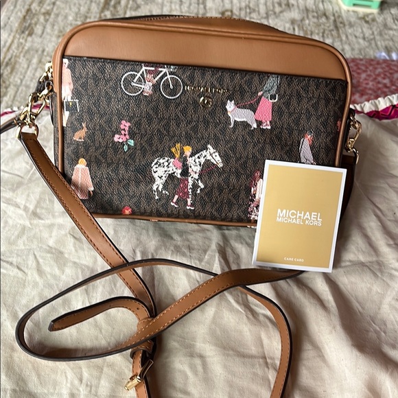 Michael Kors Multicolor Crossbody Bag never used but can’t find tag - Picture 1 of 11